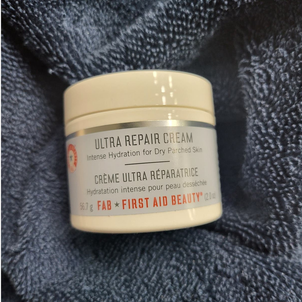 First Aid Beauty Ultra Repair Cream - NEW 2 oz